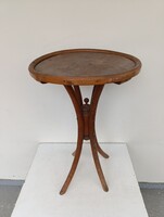Thonet asztal antik hajlított bútor Nábytok Thonet felújításra 618 1638