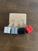 Vegyes színű lego fülbevalók