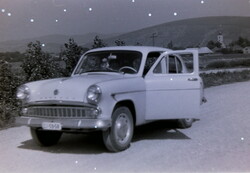 Régi fotónegatív  Moszkvics 407 az  1960-as évek