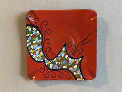 FESTETT VÖRÖS ABSZTRAKT FÉM ZOMÁNC HAMUTARTÓ TÁL 14.5 X 14.8 CM