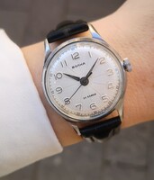 Vostok Volna 1960-as évekből - Szervizelve, nagyon szép állapotban, Tiktakwatch szervizkártyával