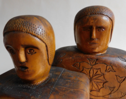 Faragott büsztök - naiv faragvány, 1978