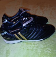 Kb új 43-as vintage Patrick Penality Astro Turf műfüves sportcipő