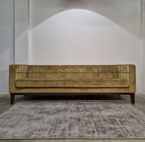 Modern megjelenésű 3 személyes kanapé Kare Design