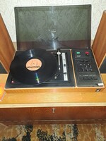 Lemezlejátszó RETRO