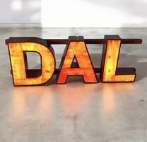 Retro, loft, industrial design DAL vilàgító reklámtábla, neon