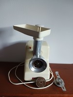 Retro elektromos húsdaráló