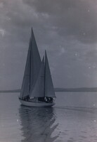 Régi fotónegatív 3 db vitorlások a Balatonon 1960-as évek