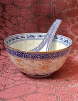 Tradicionális kínai rizs szemes porcelán tálka és kanál