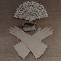 RETRO LEGYEZŐ SELYEM SZALAGARA FŰZVE HOZZÁ HOSSZÚ SZÁRÚ KESZTYŰ BŐR PÉNZTÁRCA EGYBEN