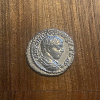 Heliogabalus /Elagabalus/ ezüst denár, AD 218-222 Antioch,  -3,1gr, 18-20mm átmérő. Nagyon szép!