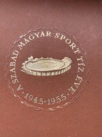 A magyar sport 10 éve 1945-55 Sport 1955 Nagyméretű részletes lexikon rengeteg nagyon jo fotóval