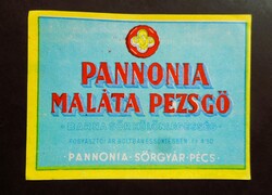 Pannónia Maláta pezsgő italcímkéje (Pannónia Sörgyár, Pécs)  szép állapotban