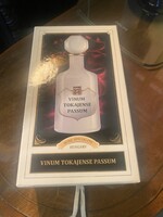 Tokaji 5 puttonyos aszú 2000 . Hollóházi