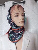 Pliszírozott kendő / sál