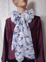 Szépséges fecske mintás sál