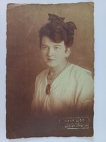 Régi fotó-képeslap Mona Lisa Fényképészetből  Budapest fiatal hölgy portréja 1918-ból