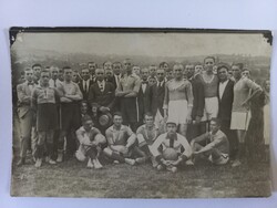 Régi fotó-képeslap Budagyöngye Sport Club Pénzügyőr foci csapata, labdarúgók és szurkolók