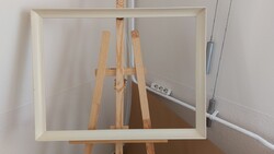 2 picture gallery frames in good condition