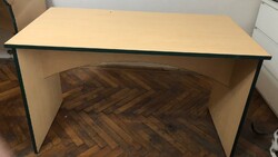 Íróasztal 120 x 60 cm-es eladó