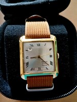 Karóra gyűjtemény egyben eladók.