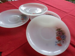 Tejüveg virágmintás jénai 4 db-os (16 cm-es tányérok egyben) arcopal