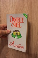 Danielle Steel : Szellem
