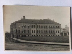 Régi fekete-fehér fotó Pécs Stefánia 1946 - 8x5,5cm