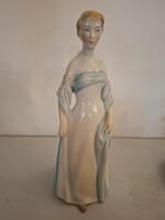 Ritka Zsolnay Nő