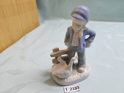 T2183 GDR fiú libákkal