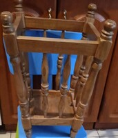 Faragott vintage stílusú esernyőtartó