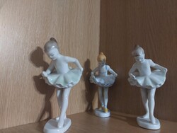Hollóházi porcelán balerina figura, nipp