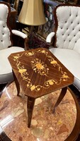 Antik stílusú intarziás lerakóasztal