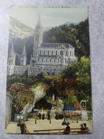 Vallásos képeslap, Lourdes, a Bazilika és a barlang, 1945-ből