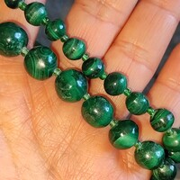 Malachite bogyós nyakék féláron 47.5cm