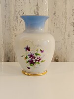 Hollóházi porcelán váza – kézzel festett ibolya mintával, arany szegéllyel