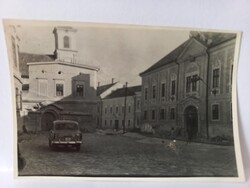 Régi eredeti fotó Veszprém utcakép és Moszkvics 402  kb. 1960-es évek eleje,  9x6cm