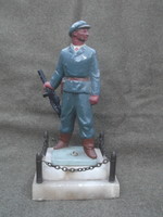 Munkásőr emlék szobor. 24,5 cm.
