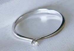 14k fehérarany (1,49 g) Briliáns (0,05 Ct) gyűrű, Top Wesselton kővel