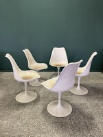 Eero Saarinen a Knoll International részére Tulipán szék