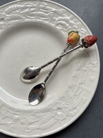 Szép kis epres, barackos végű ezüstözött kávéskanál, kis kanál