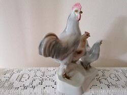 Baromfiudvar/tyúkok/ Zsolnay porcelán