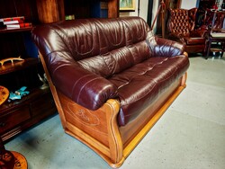 Kifogástalan állapotú tömör favázas valódi bőr ülőgarnitúra 3-1-1 összeállításban