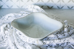 Alzberg szögletes kínálótál