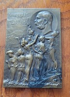Ferenc József ritka bronz egyoldalas emlékplakett 1905-ből.