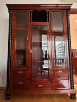 Art Deco fa szekrény üvegezett ajtókkal