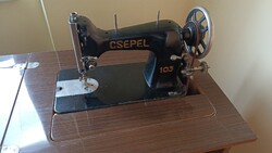 Csepel 103 varrógép