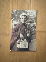 Antik képeslap - Karácsony, gyerek, ajándékok