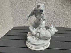 Extrém ritka festésű Zsolnay Markup Béla birkózó medvék