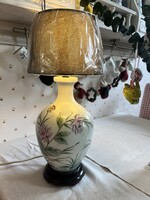 Régi kínai kézzel festett porcelán asztali lámpa fa talpazattal